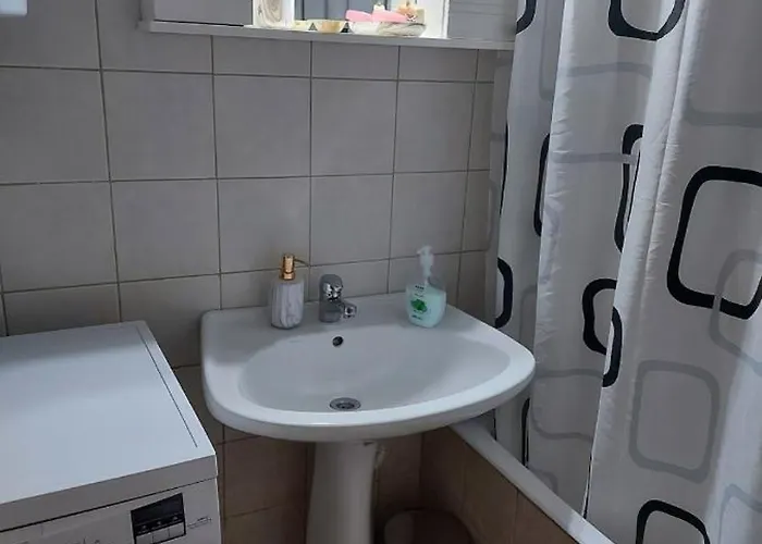 公寓 Όμορφο Διαμέρισμα Στο Κέντρο Κοζάνης, Για Μια Ευχάριστη Διαμονή